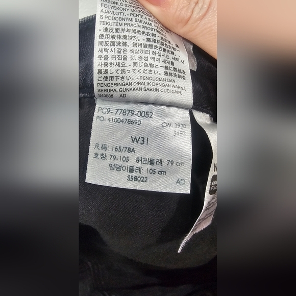 Levis Premium Women's Denim Big E Black Button Fly Ribcage Shorts Size 31 - Picture 12 of 15